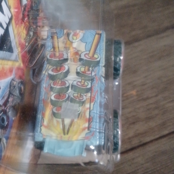 Monster Jam Wasabi Warrior Scale 1:64 Series 31 By Spin Master True Metal - Picture 10 of 10